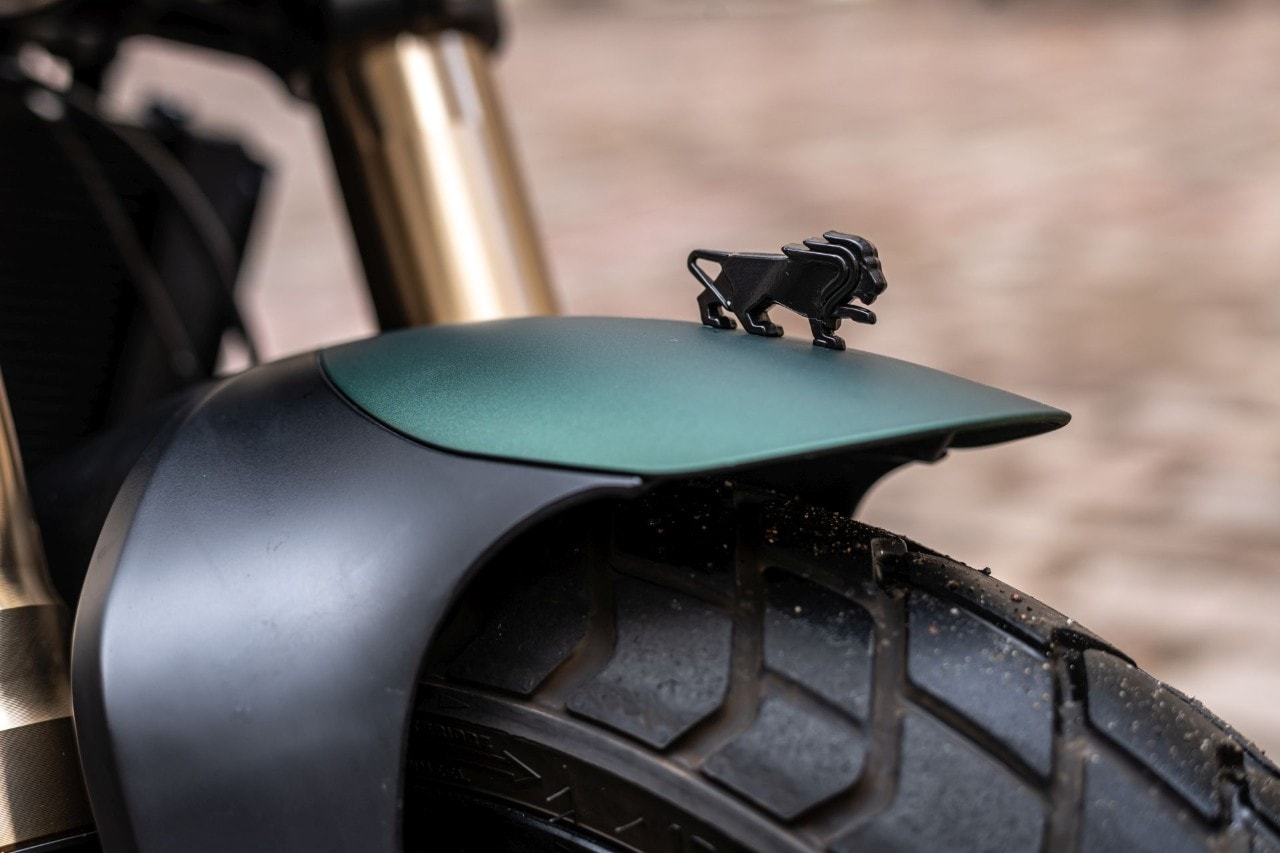 Benelli Leoncino 800 VS CFMOTO 700CL-X Heritage: prova a prendermi!